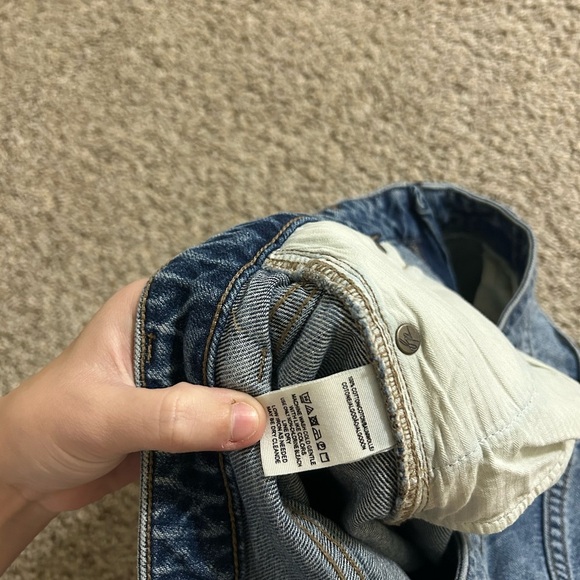 Free People We The Free Zip It Up Denim Mini Skirt Frayed Edge Sz 30 Blue Skater - Picture 5 of 8